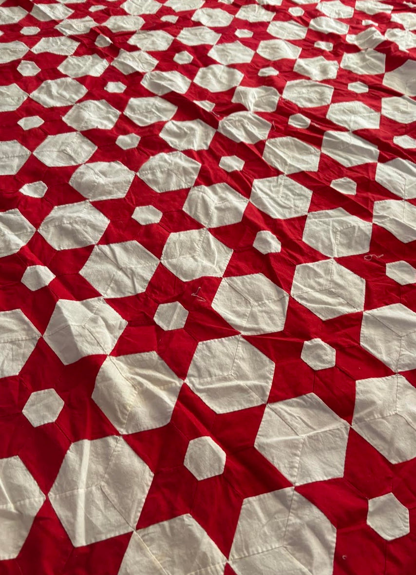Available Quilt - Red 6 Point Star
