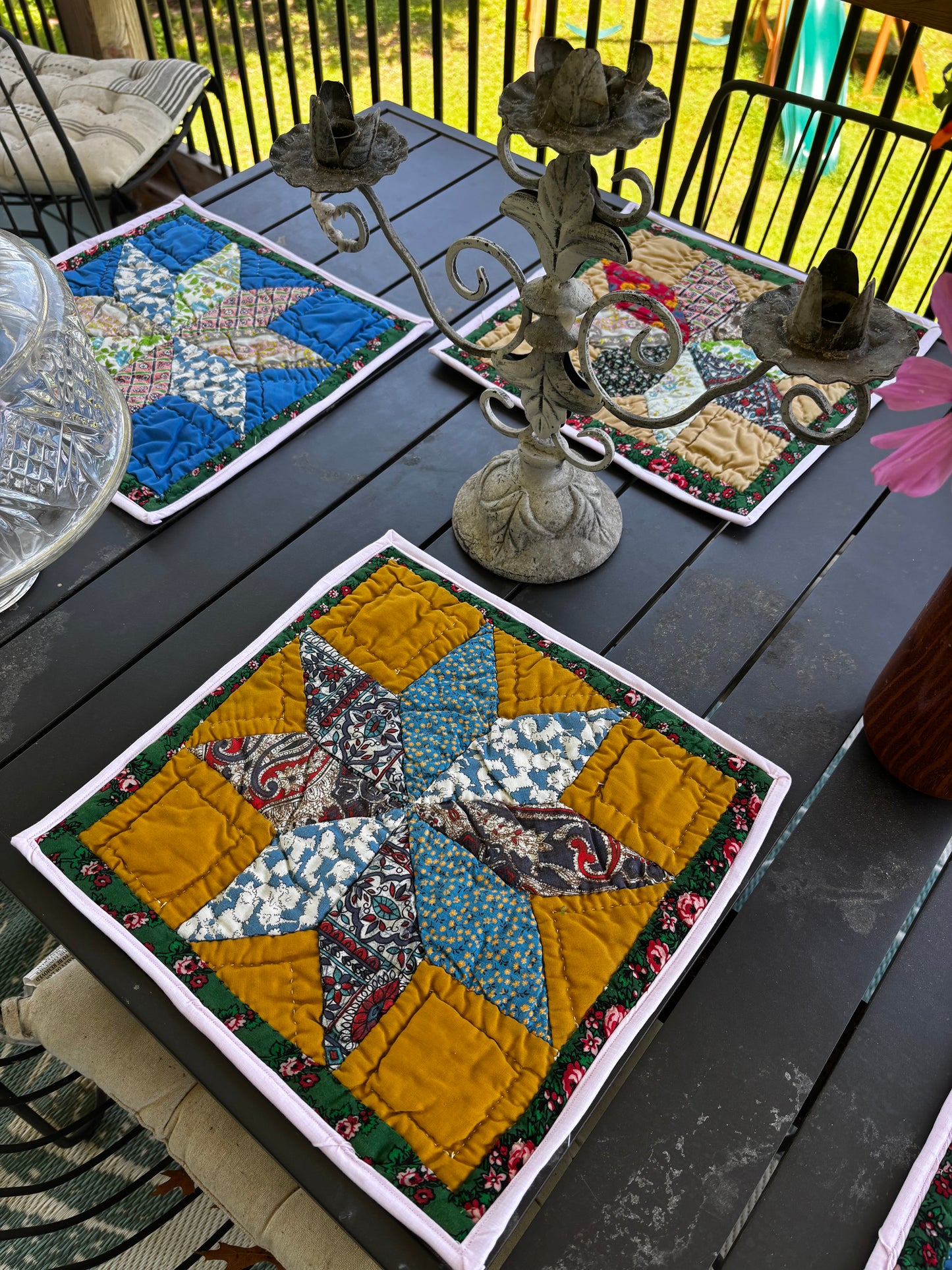 Set of 6 - Vintage Placemats