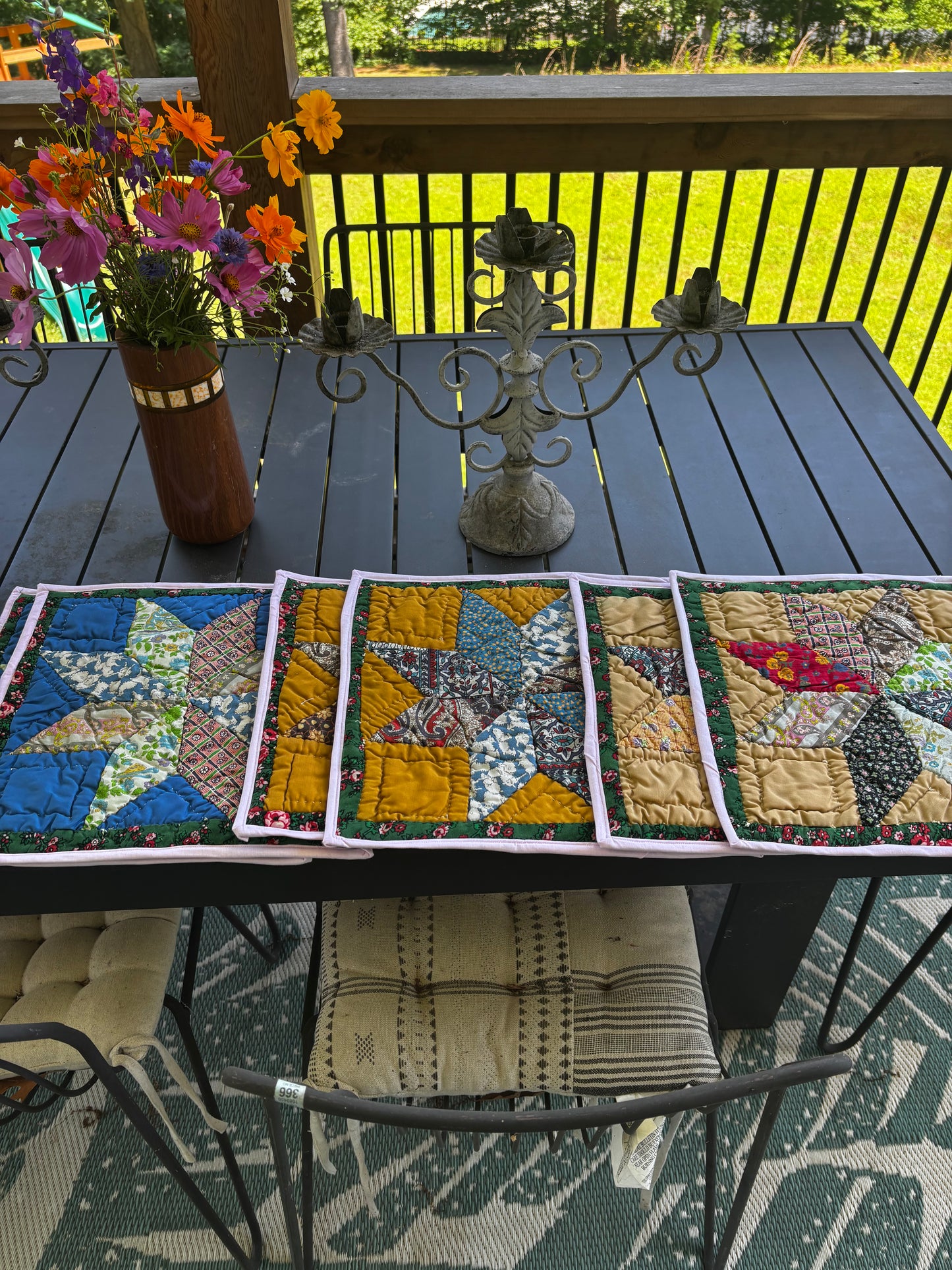 Set of 6 - Vintage Placemats