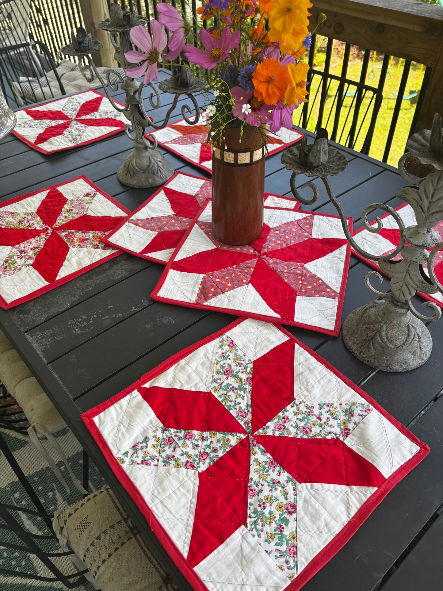 Set of 8 - Vintage Placemats