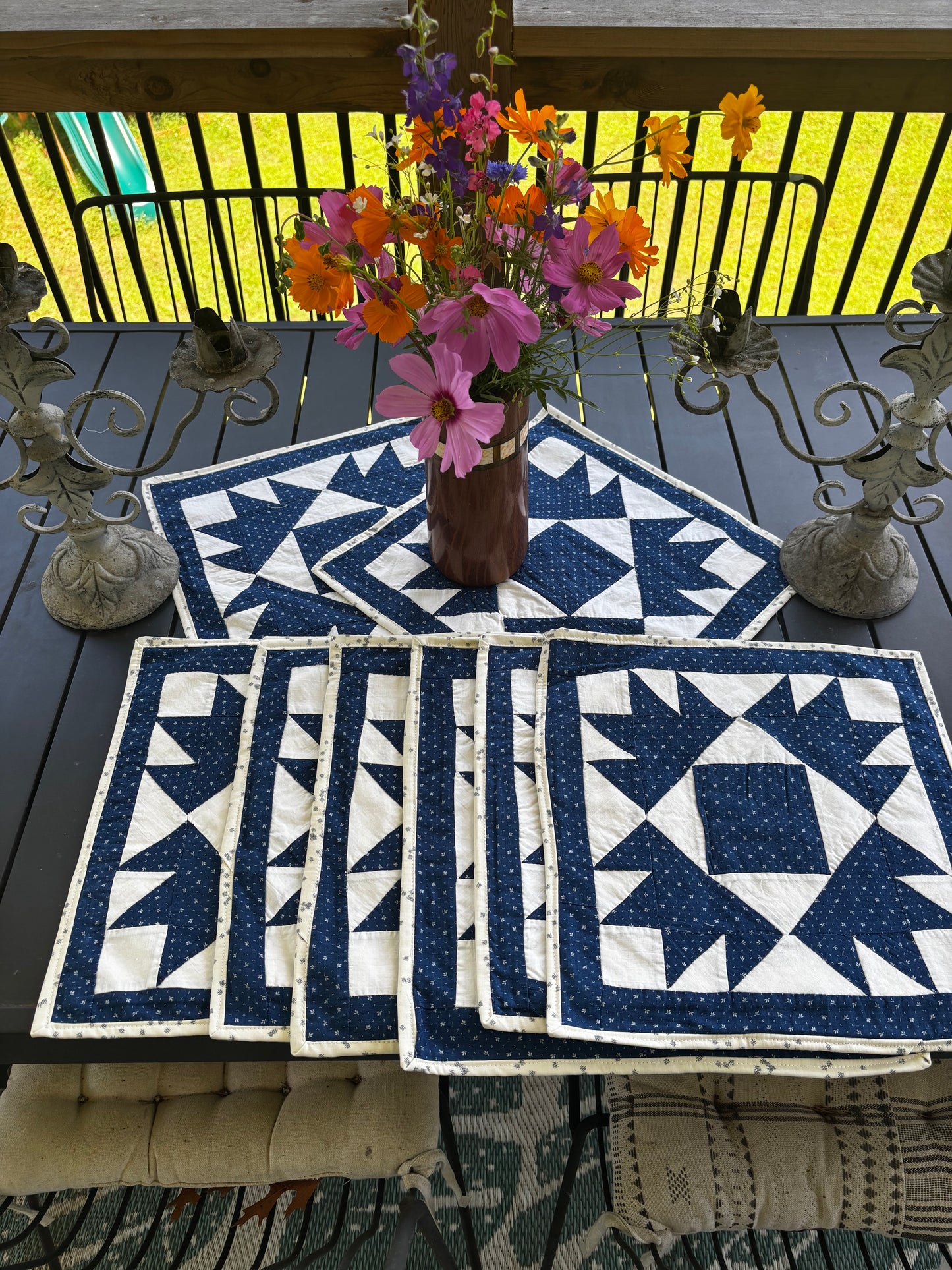 Set of 8 - Vintage Placemats
