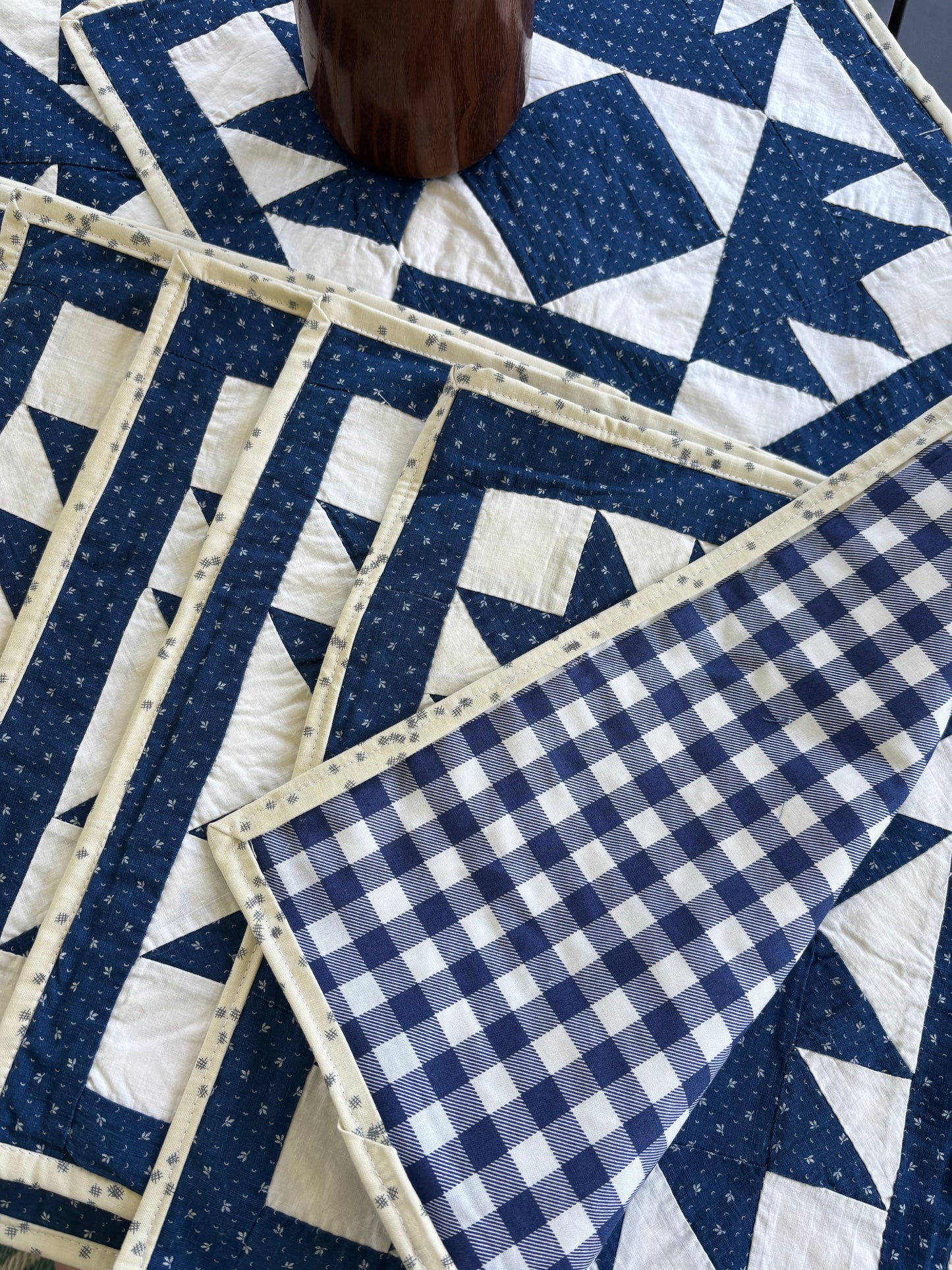Set of 8 - Vintage Placemats